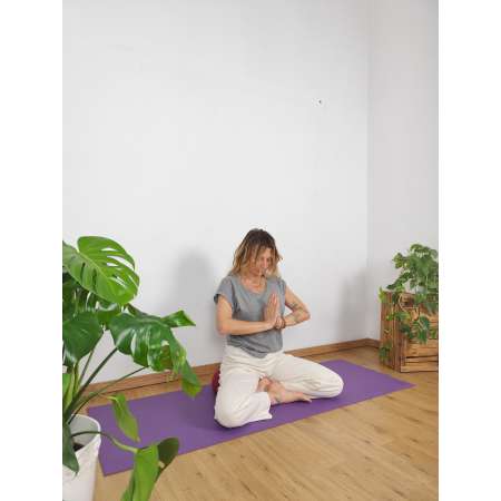 LO YOGA È DIVENTATO BUSINESS, MA È UN PERCORSO DI VITA